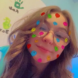 Meet your Posher, Deanndra